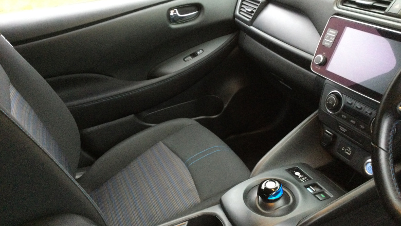 Nissan LEAF 110kW Acenta 39kWh 5dr Auto Electric Hatchback